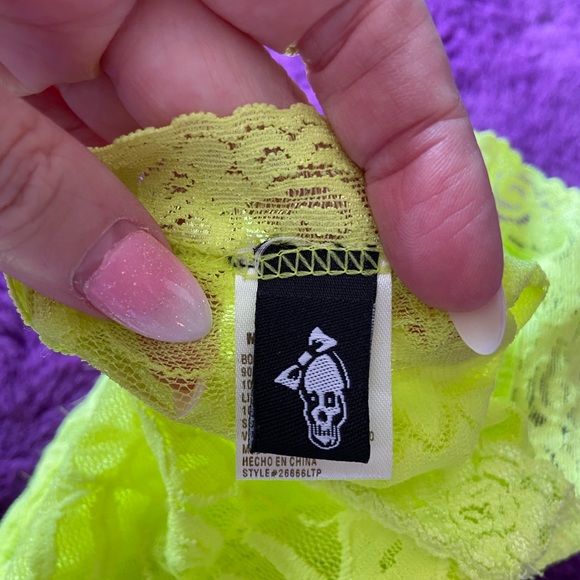 Neon yellow lace bra 💛 size medium - Picture 5 of 5